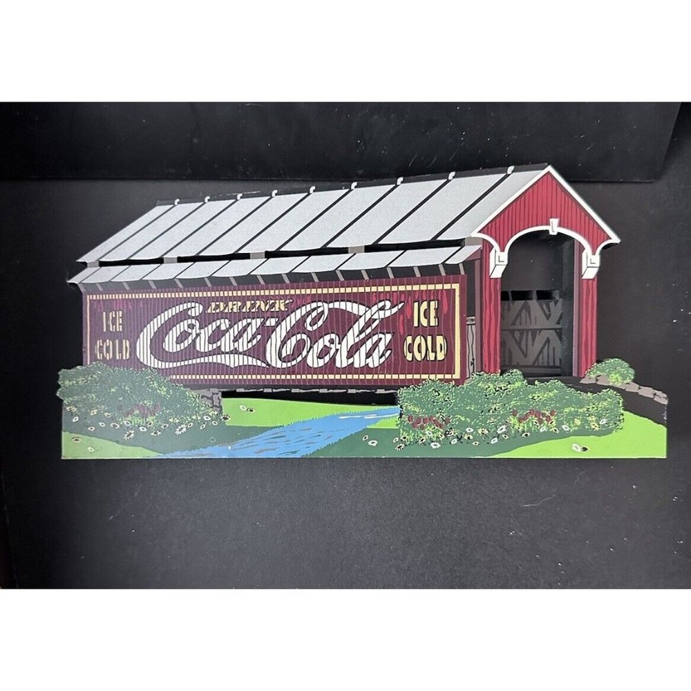 SHEILA'S COLLECTABLES- Coca Cola Covered Bridge 1998 Wooden Shelf‎ Sitter Coke